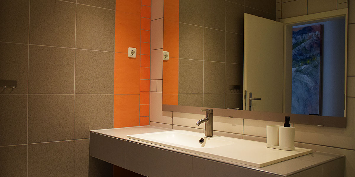 Badezimmer in unterer Etage